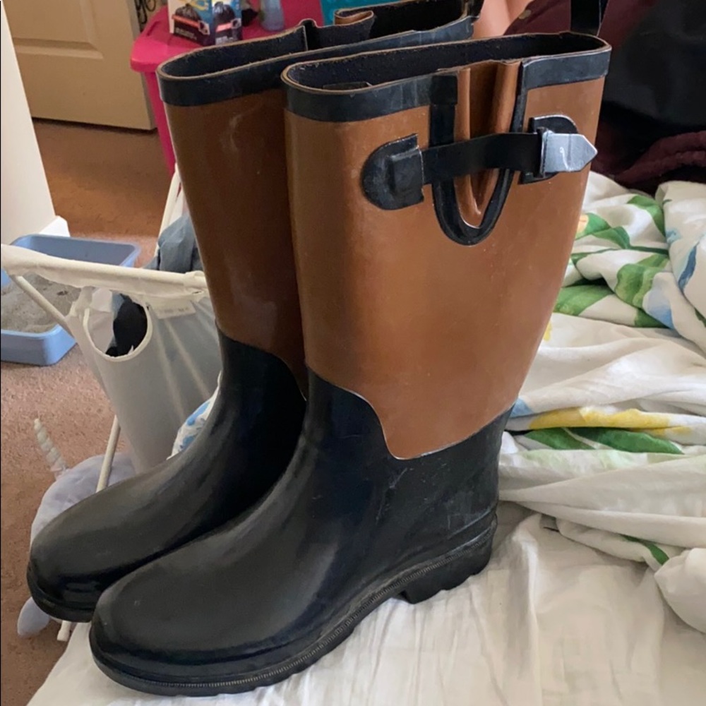 Capelli Boots Size 10